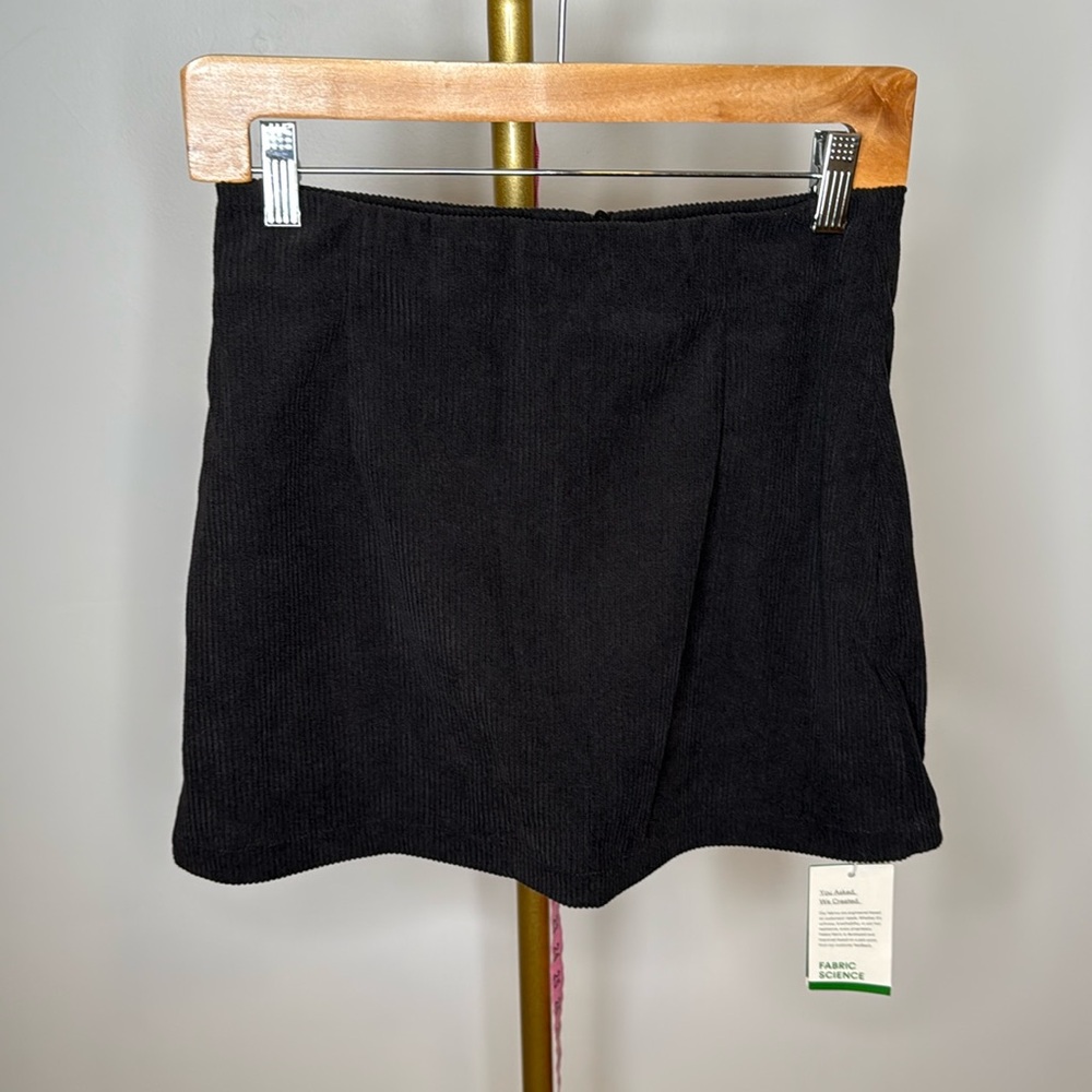Halara High Waisted Invisible Zipper 2-in-1 A Line Mini Corduroy Casual skirt - Picture 2 of 8
